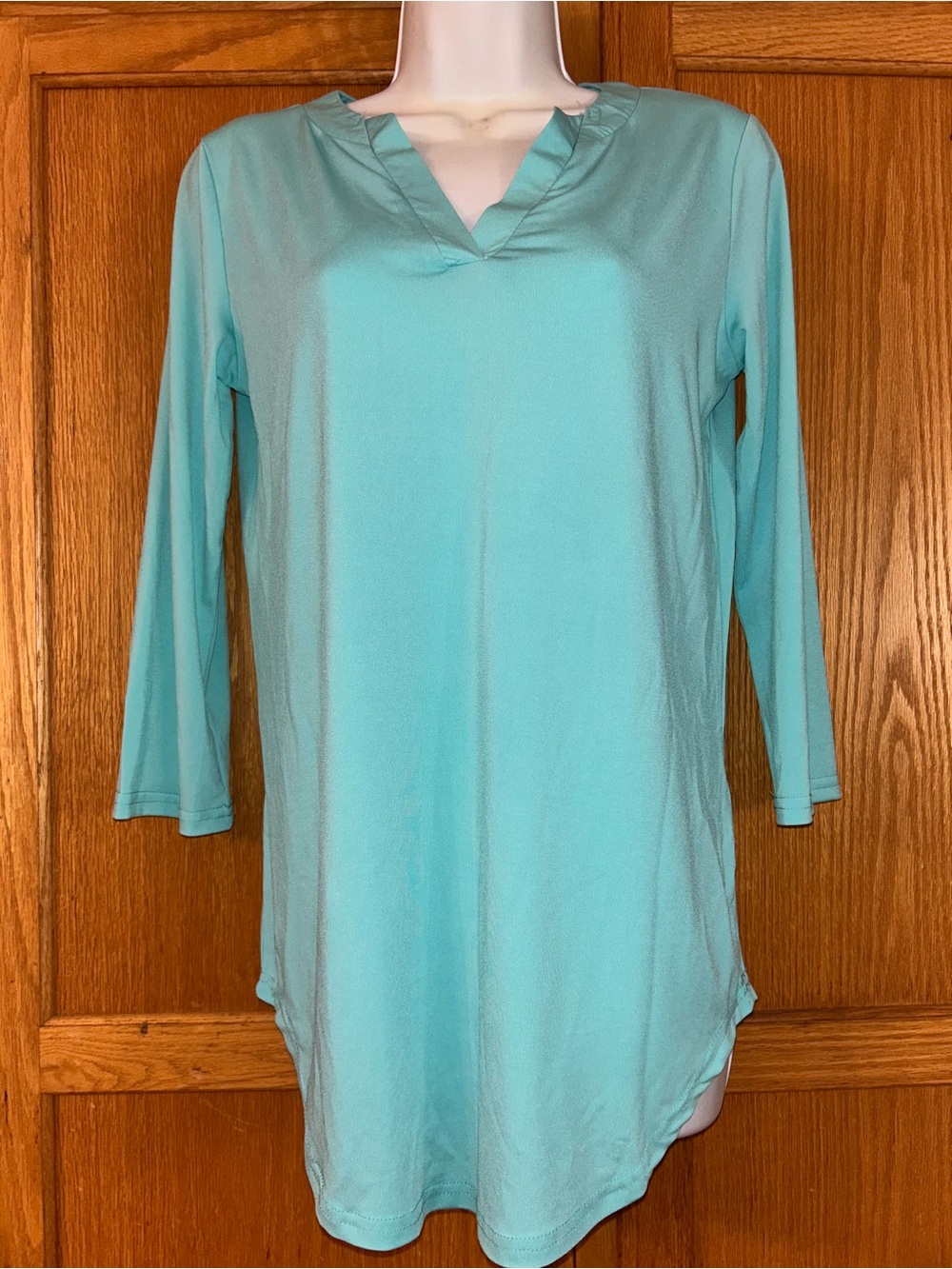 Relaxed V-Neck Tunic in Aqua